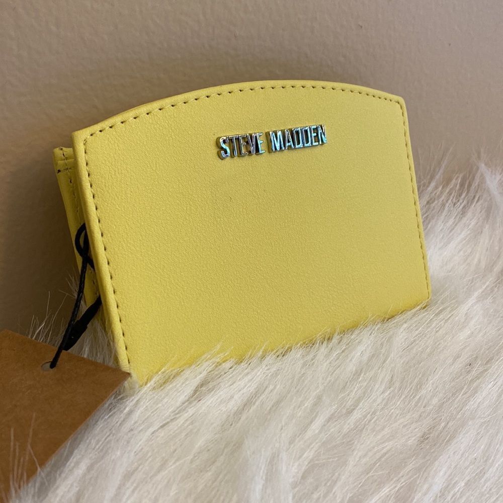 NWT Steve Madden (BCASEY) Wallet - Yellow - Picture 2 of 11